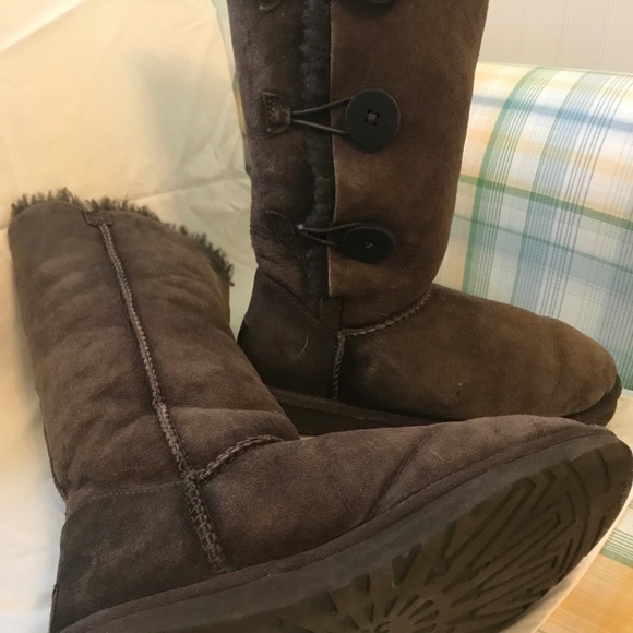 UGG Triplet Bailey Button boots -- brown size 8 - Picture 3 of 7